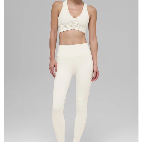 ALO Yoga Women's Ivory Leggings Highwasited - Picture 4 of 7